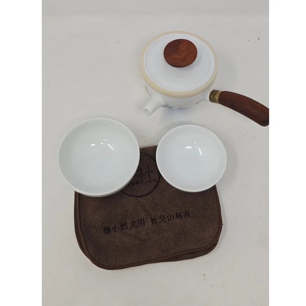Kei She portable ceramic travel tea set w/teapot cup & protective carrying case